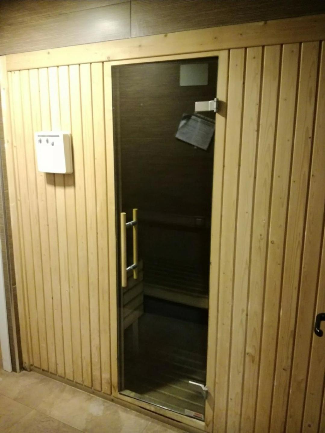 Habitacion Con Piscina Y Sauna Сант-Кугат-дель-Вальес Экстерьер фото
